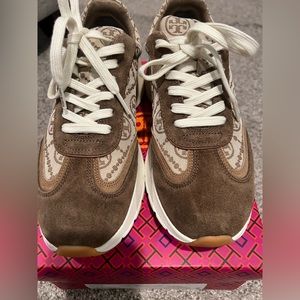 T monogram good luck trainer size 8